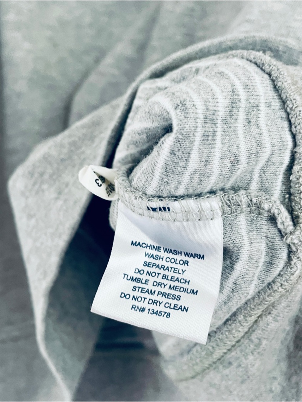 Vineyard Vines Heather Gray Quarter-Zip Pullover Large 16-18 - Picture 5 of 6